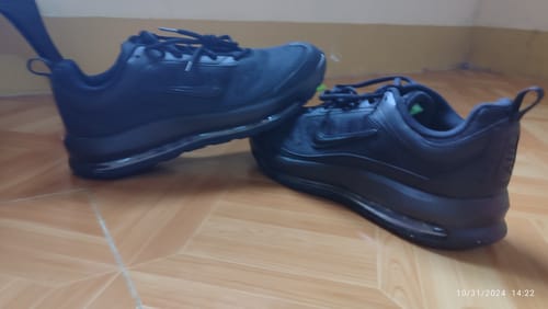 Customer photo review of Nike Men's Air Max AP Casual Shoes