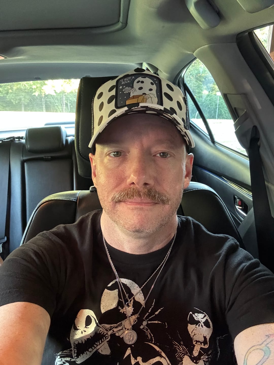 Customer photo review of OVERLORD X Peanuts: "I Got A Rock" Trucker Cap
