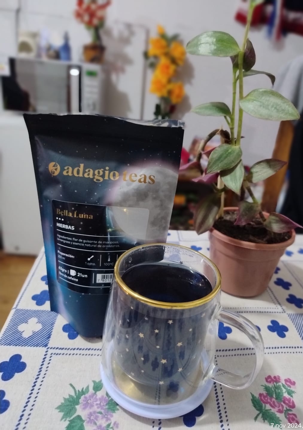 Customer photo review of Bella Luna - Té Azul