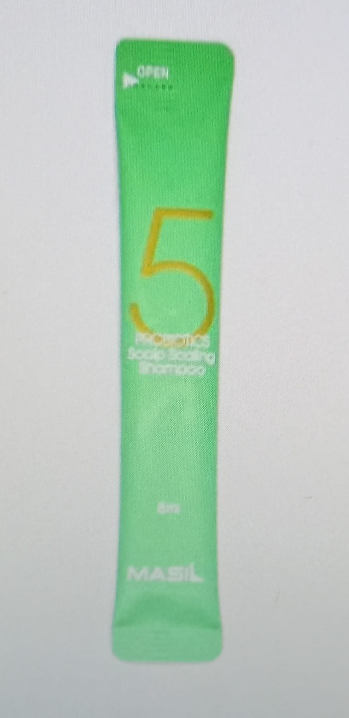 Customer photo review of Pretblaugznu šampūns ar ābolu etiķi Masil 5 Probiotics Apple Vinegar Shampoo
