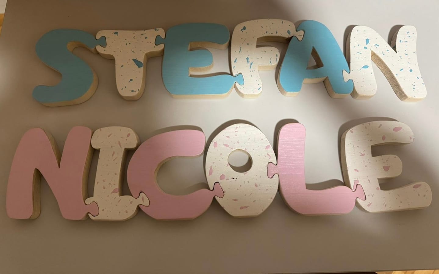 Customer photo review of LETTERE INCASTRINE - nome con lettere ad incastro stile puzzle