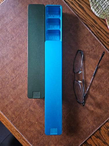 Customer photo review of Weekly AM-PM Vitamin Case 2.0