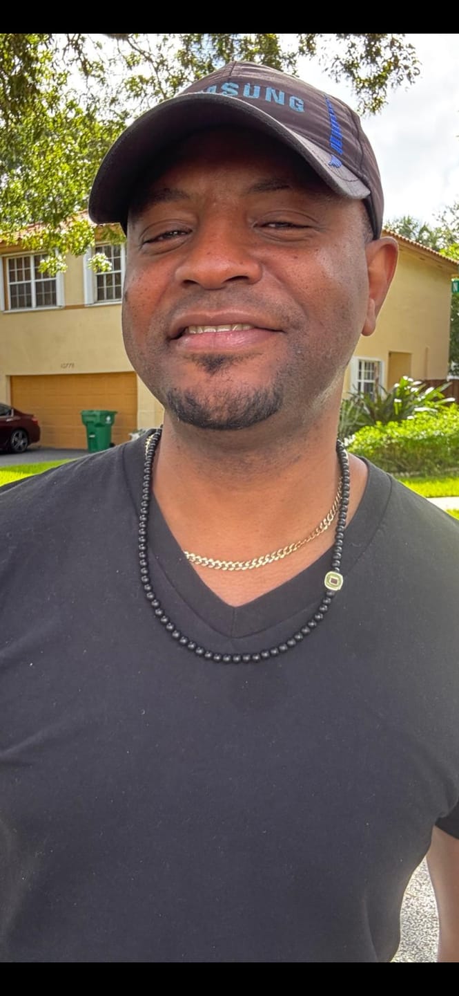 Customer photo review of Black Agate Eagle Bracelet & Necklace Set
