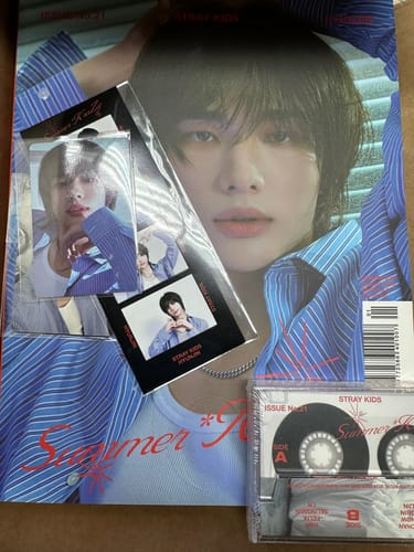 Customer photo review of FREE KPOP MYSTERY OFFICIAL PHOTOCARD/POSTCARD