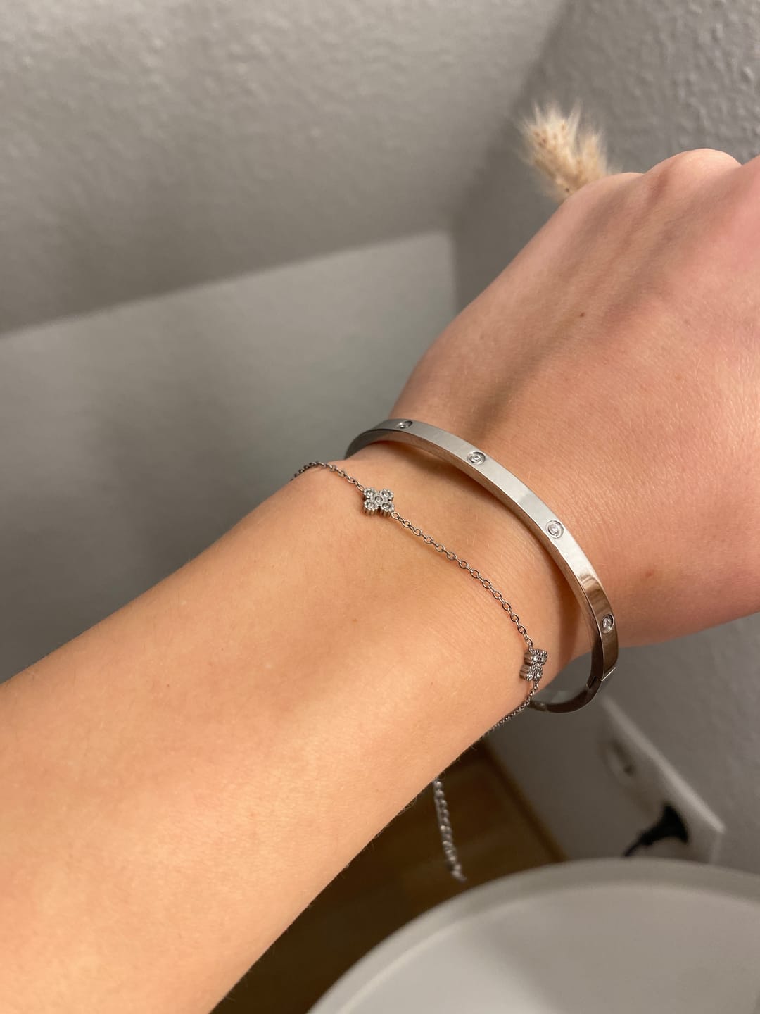 Customer photo review of Pave Flower Armband 14K Vergoldet