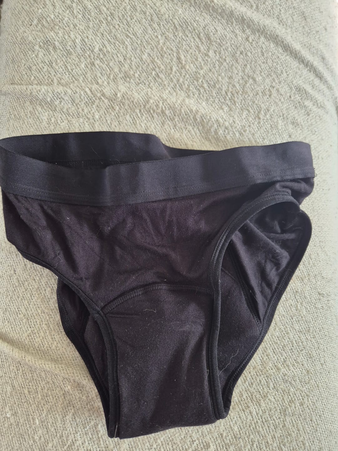 Customer photo review of Culotte Menstruelle Ados Léa