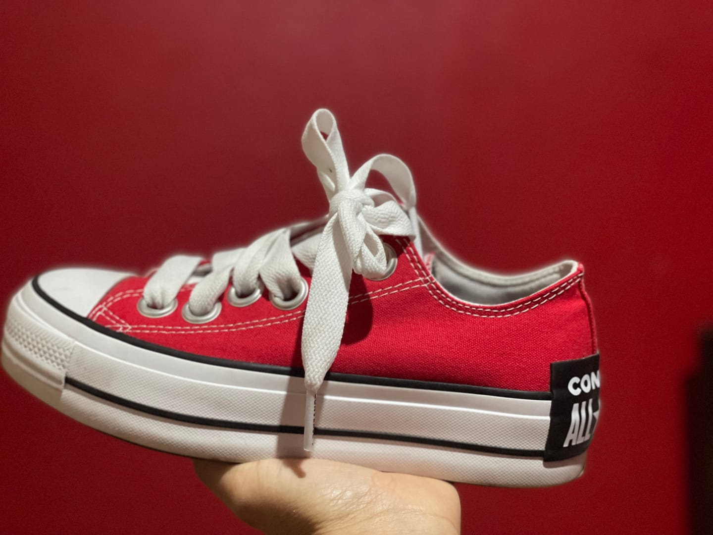 Customer photo review of Zapatilla Converse Chuck Taylor Lift Sketch Mujer Rojo