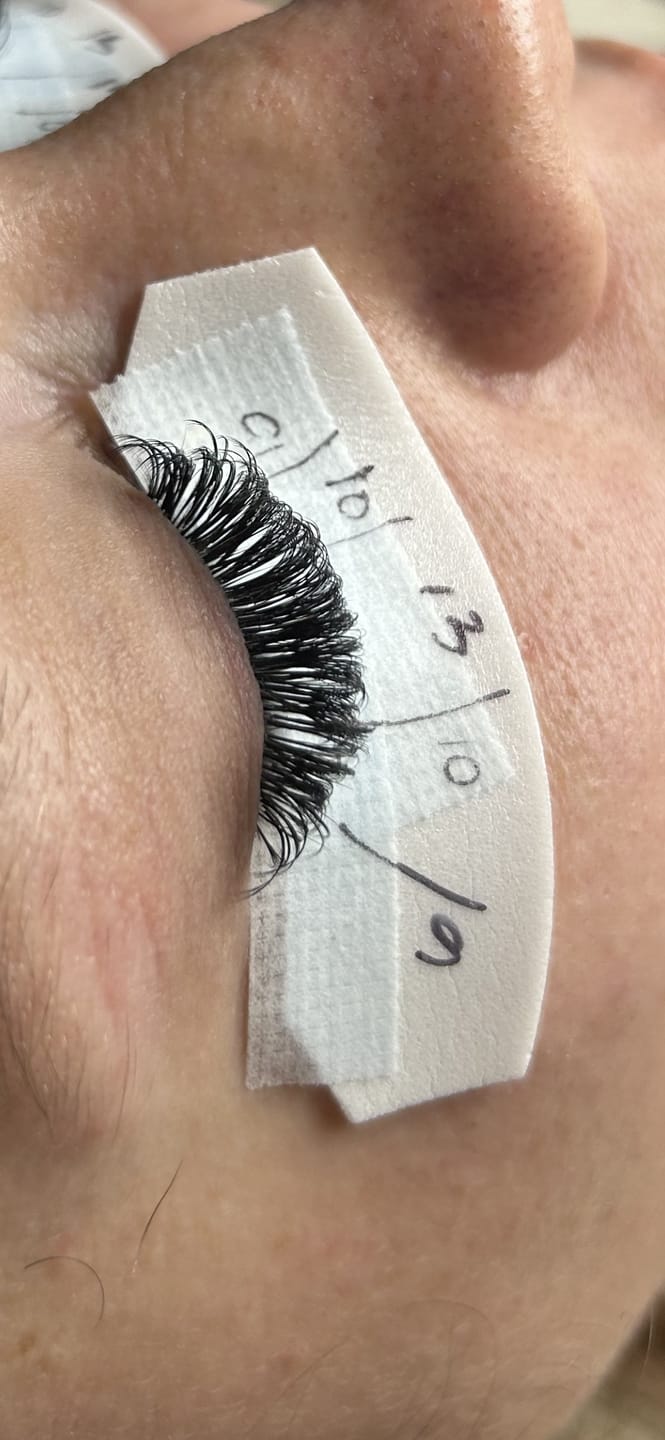 Customer photo review of Cashmere Volume Lash Extensions 0.05mm