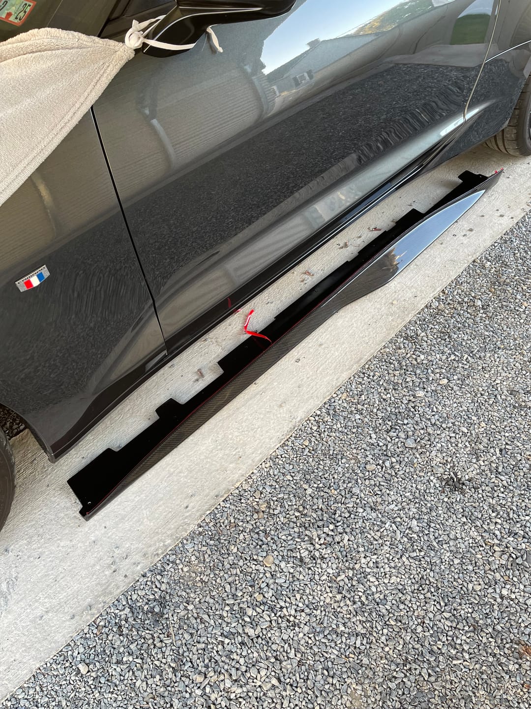 Customer photo review of 6th Gen Camaro ZL1 Conversion Side Skirts Rocker Panels