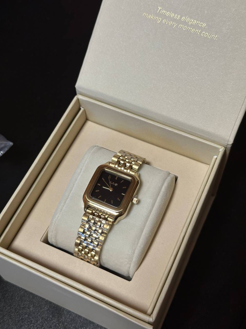 Customer photo review of Macy Gold Black