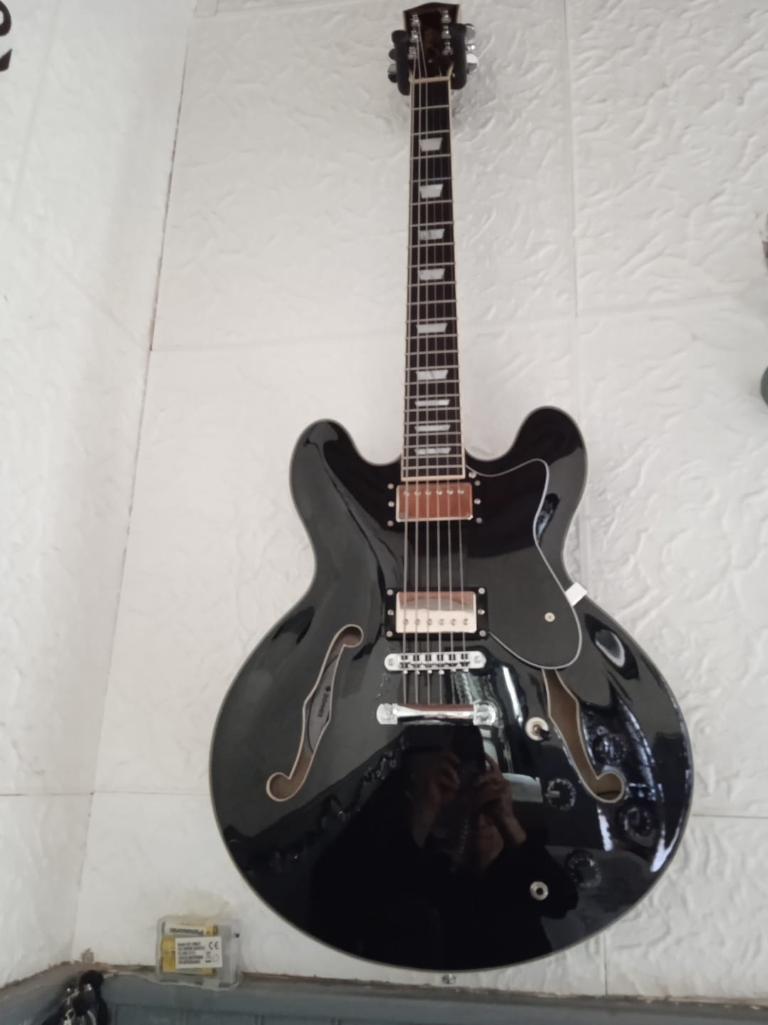 Customer photo review of Donner DJP-1000 Guitare Jazz Électrique