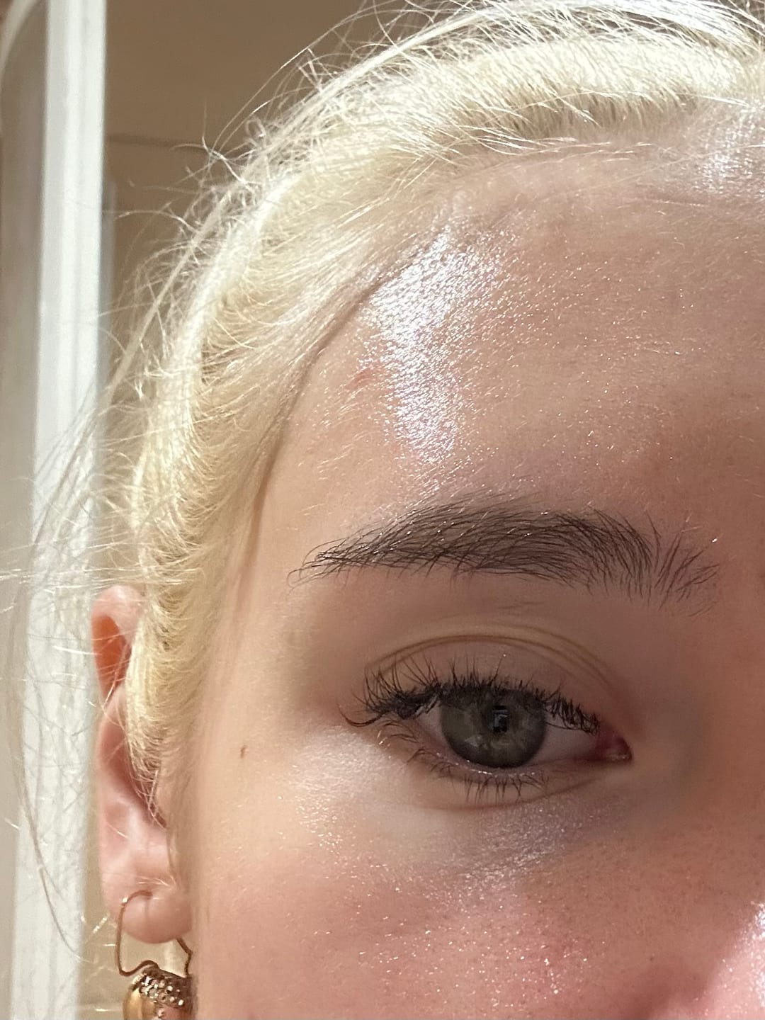 Customer photo review of Piena ampula ar keramīdiem mirdzuma piešķiršanai ādai TIRTIR Ceramic Milk Ampoule