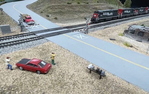 Customer photo review of Atlas 40005471 N B30-7 GOLD SOUTHERN PACIFIC [SPEED LETTERING] #7850