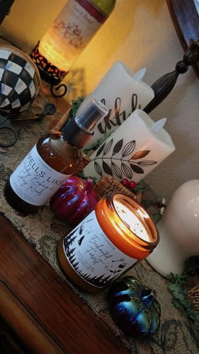 Customer photo review of Smells Like Holiday Baking & Spicy Reads Room Spray