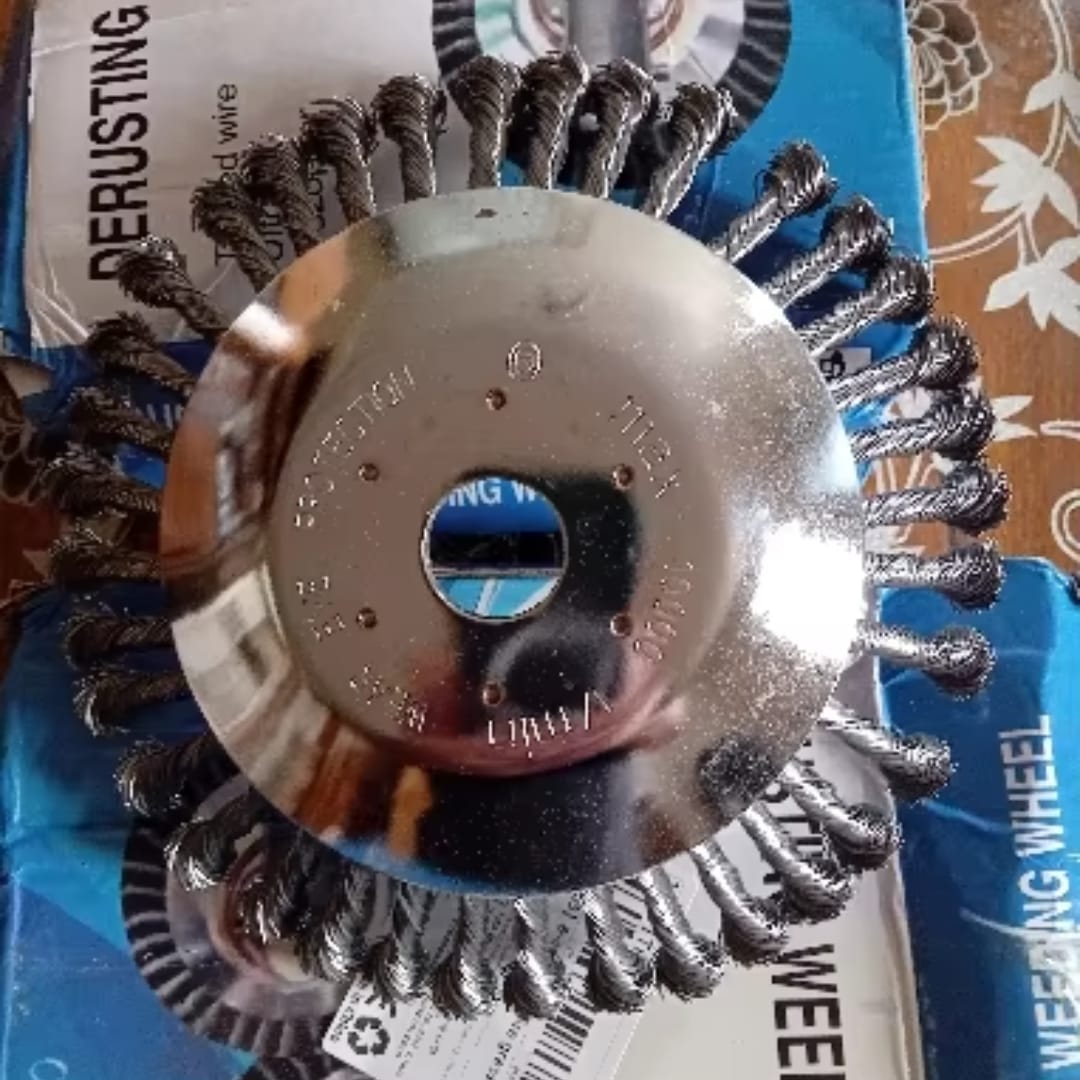 Customer photo review of Onverwoestbare Draadtrimmer - LawnShield