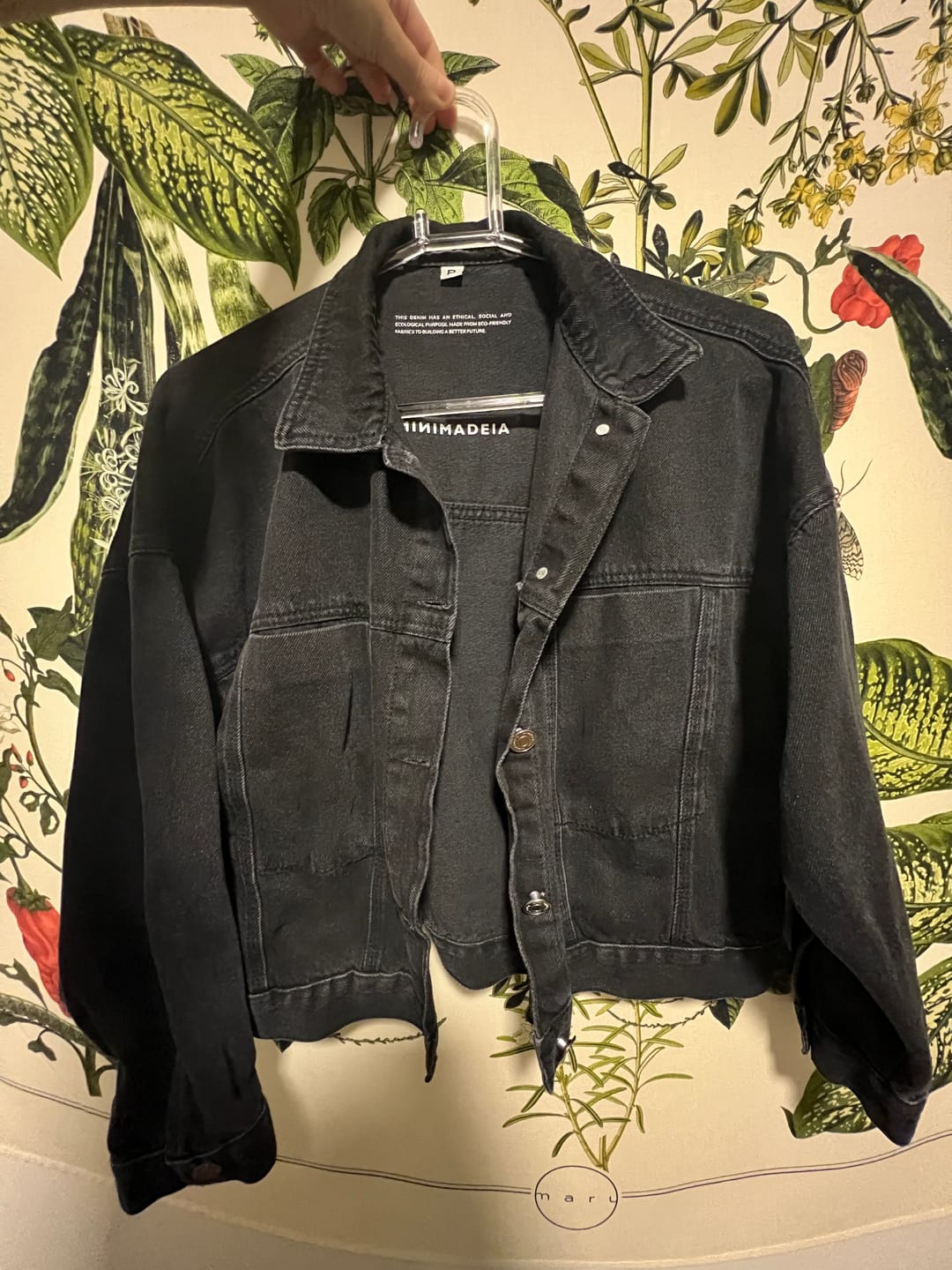 Customer photo review of Jaqueta Jeans Oversized Andiroba Preta