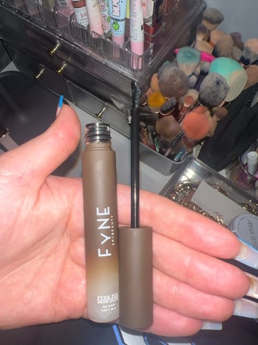 Customer photo review of FYNE FIX BROW GLUE