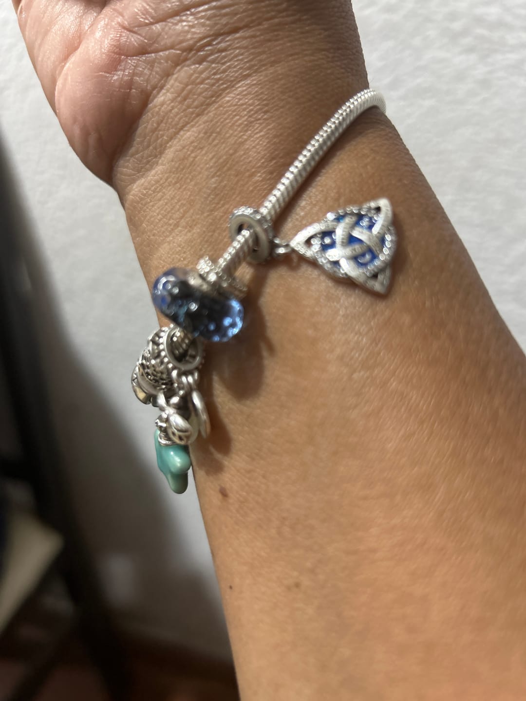 Customer photo review of Charm Nudo Celta de Astrología