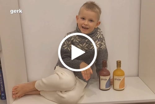 Customer video review of GĖRIS - fermentuotas aronijų gėrimas