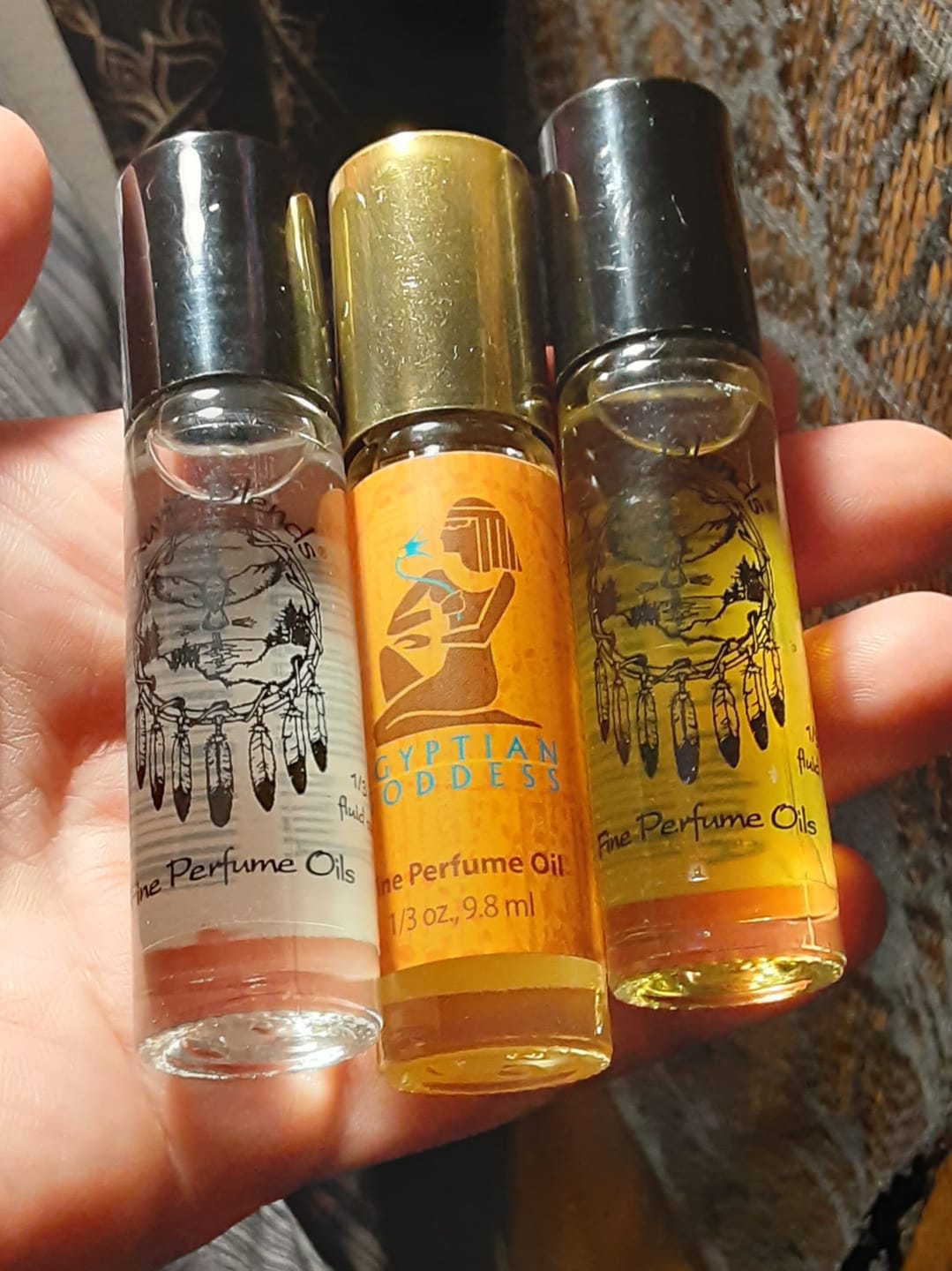 Customer photo review of Auric Blends Roll-On Perfume Oil