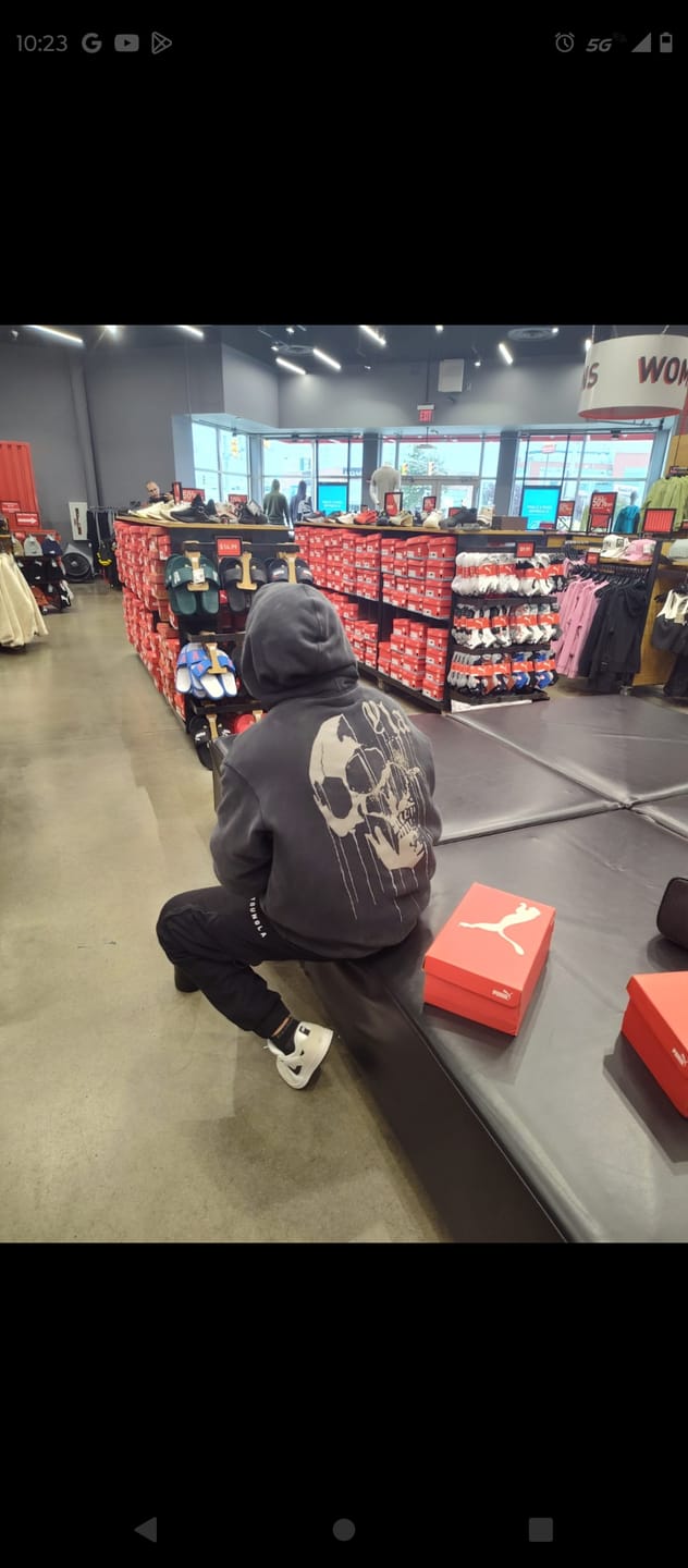 Customer photo review of 551 - Drippy Skull Hoodie