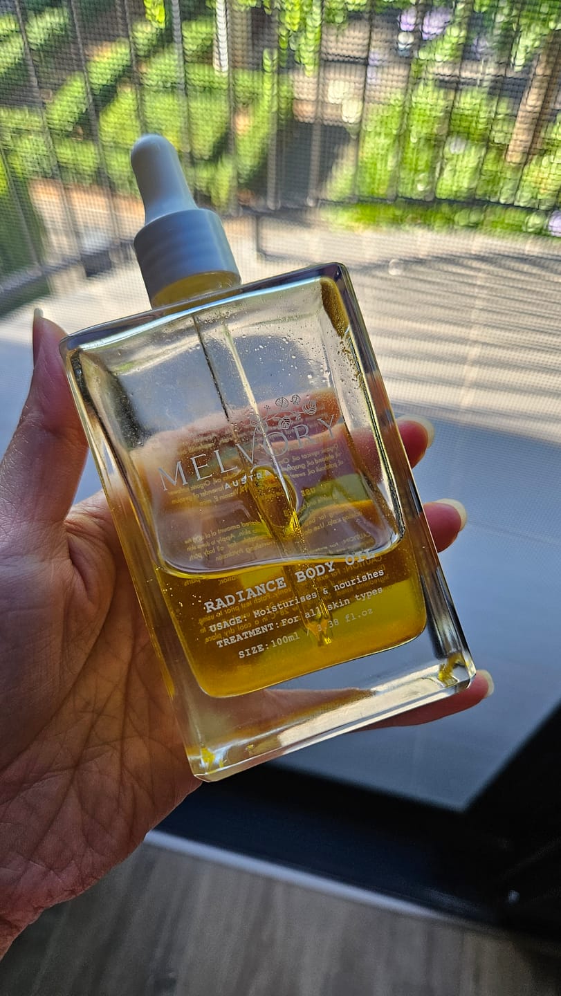 Customer photo review of Radiance Body Oil (Skin Firming)
