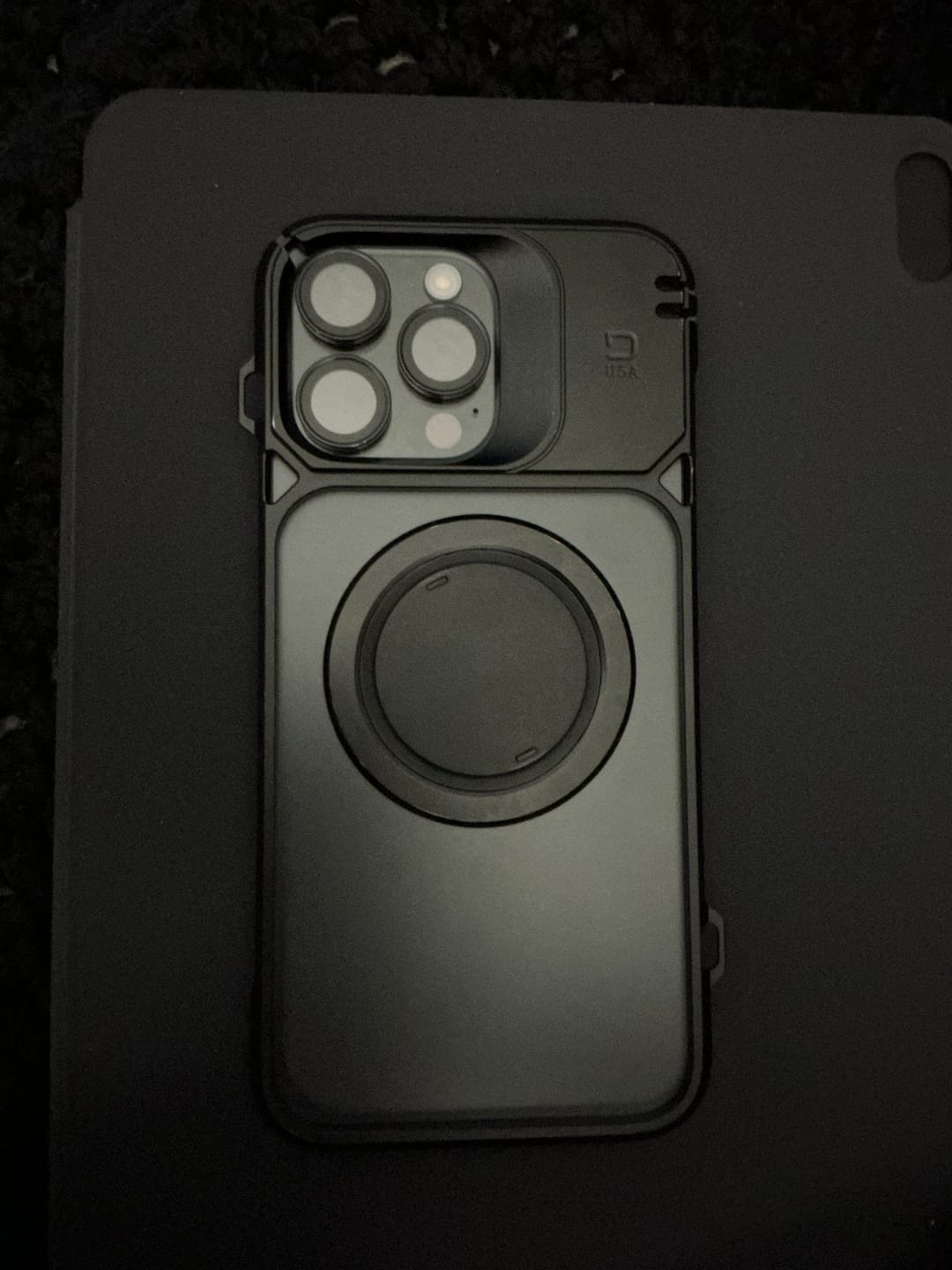 Customer photo review of DANGO COVERT CASE FOR IPHONE 16 PRO MAX