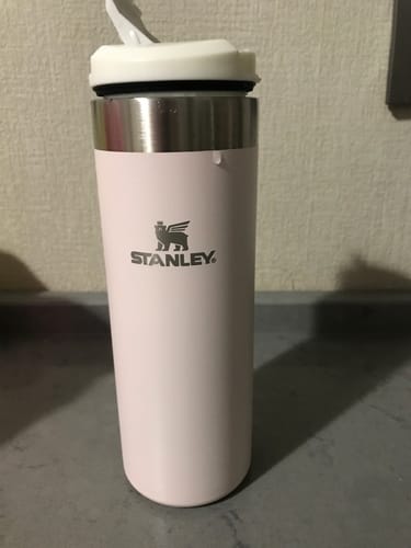 Customer photo review of Stanley The Aerolight Transit Mug Rose Quartz Metallic 0.47L