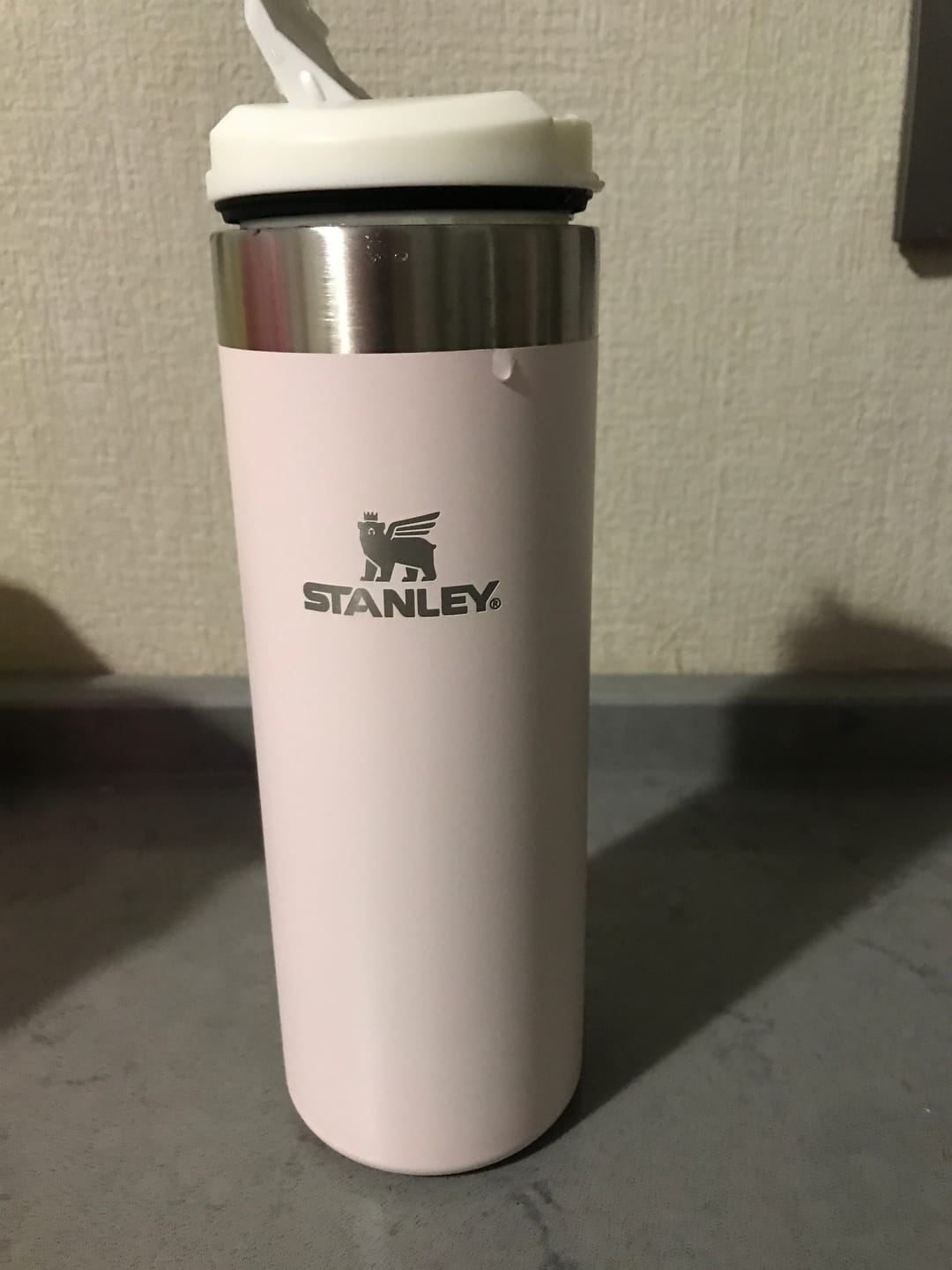 Customer photo review of Stanley The Aerolight Transit Mug Rose Quartz Metallic 0.47L