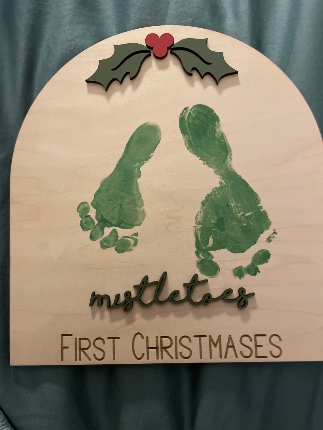 Customer photo review of Baby's First Christmas Mistletoe Footprint Craft