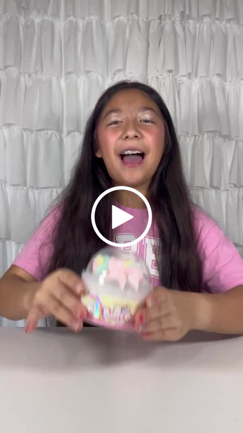 Customer video review of Fluffy Goo Classic Marshmallow Slime