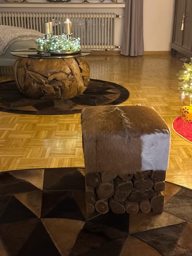 Customer photo review of Teak Wurzelholz Hocker BARON mit Ziegenfell