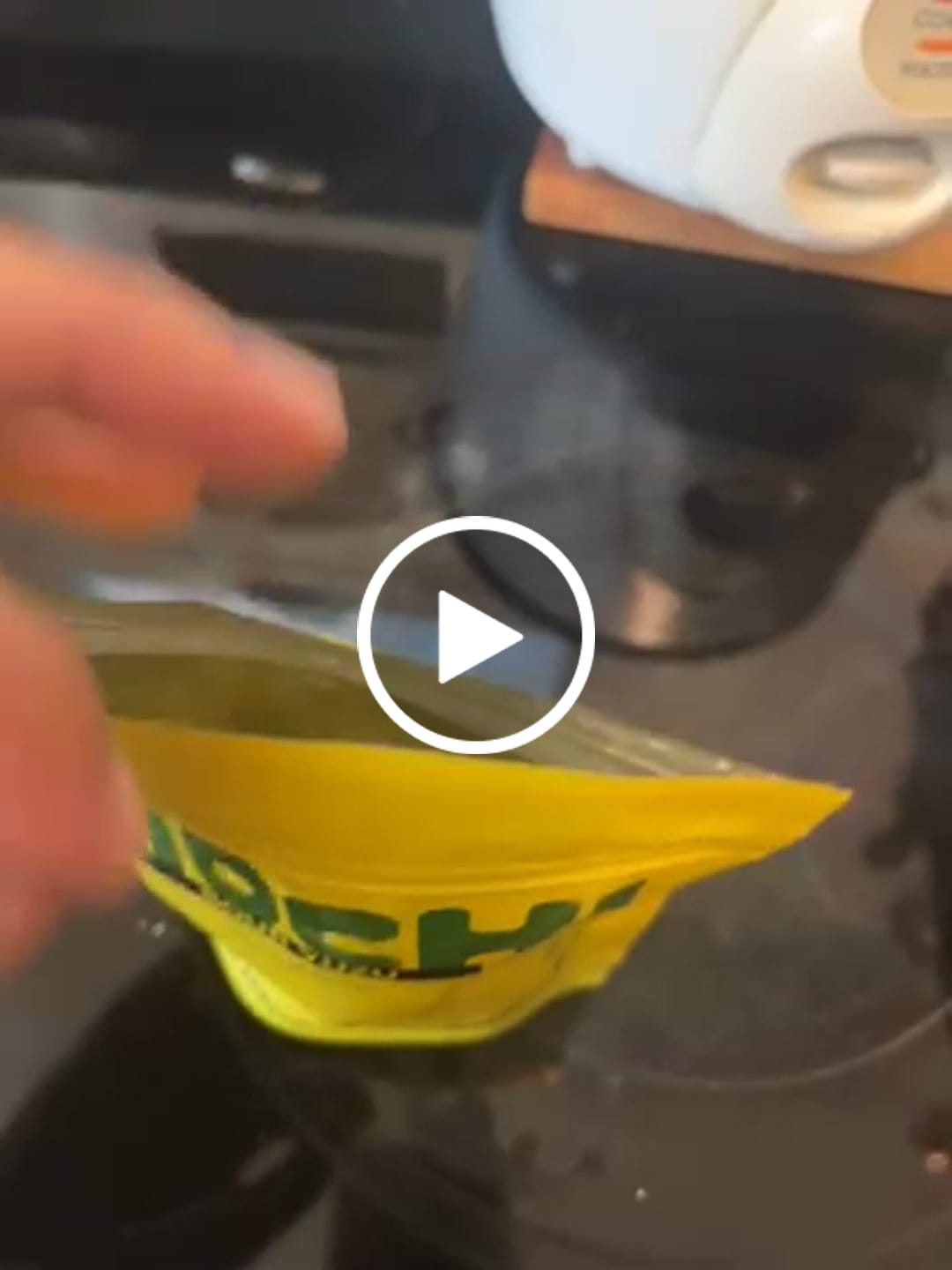 Customer video review of Sour Yuzu Refill Pack