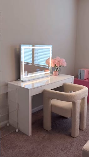 Customer photo review of Hollywood Mirror Large "Crystal"