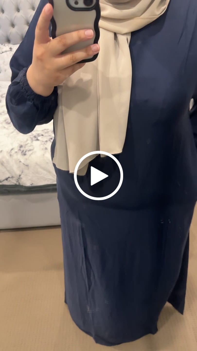 Customer video review of Essential Cuffed Abaya - Black