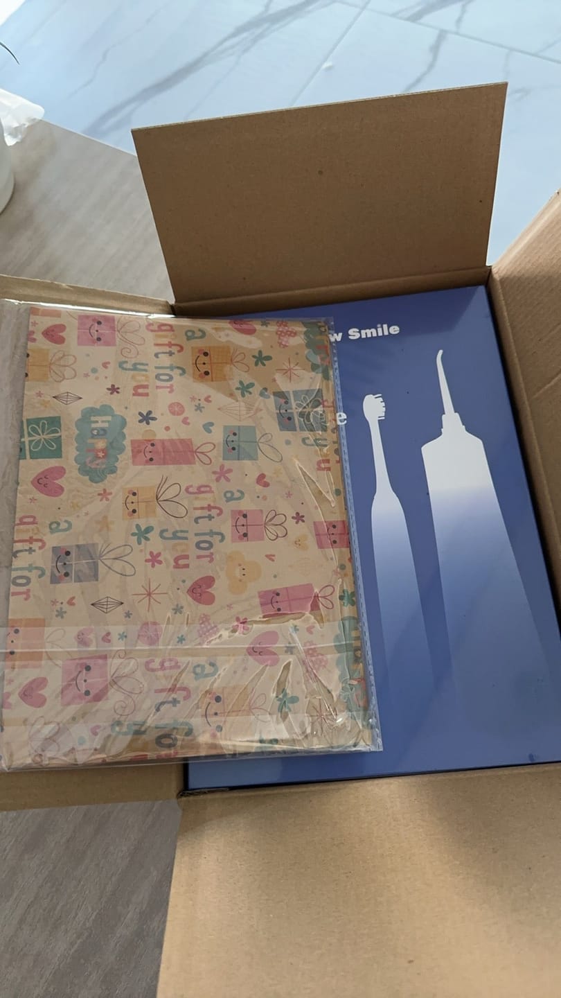 Customer photo review of Snow Smile® Sonic sähköhammasharja ja vesi-flosseri yhdistelmänä