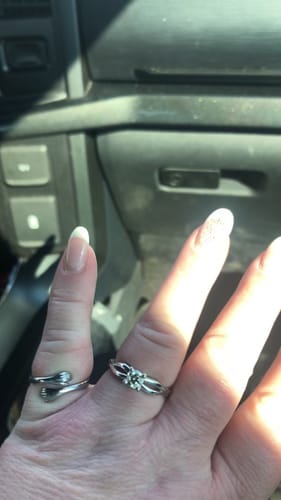 Customer photo review of 0.35-1.50 CT Round Cut Natural Diamonds - Solitaire Rings