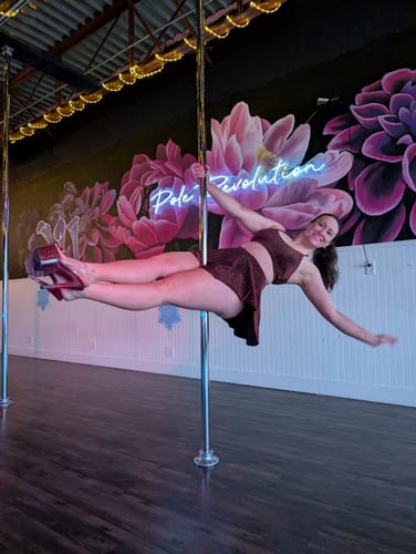 Customer photo review of Free Flow High Waist Shorts Coral Shimmer