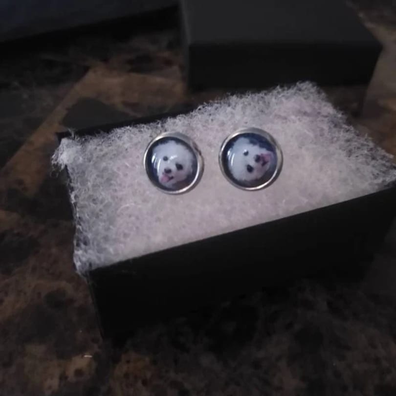 Customer photo review of Live Customization Glass Pet Stud Earrings