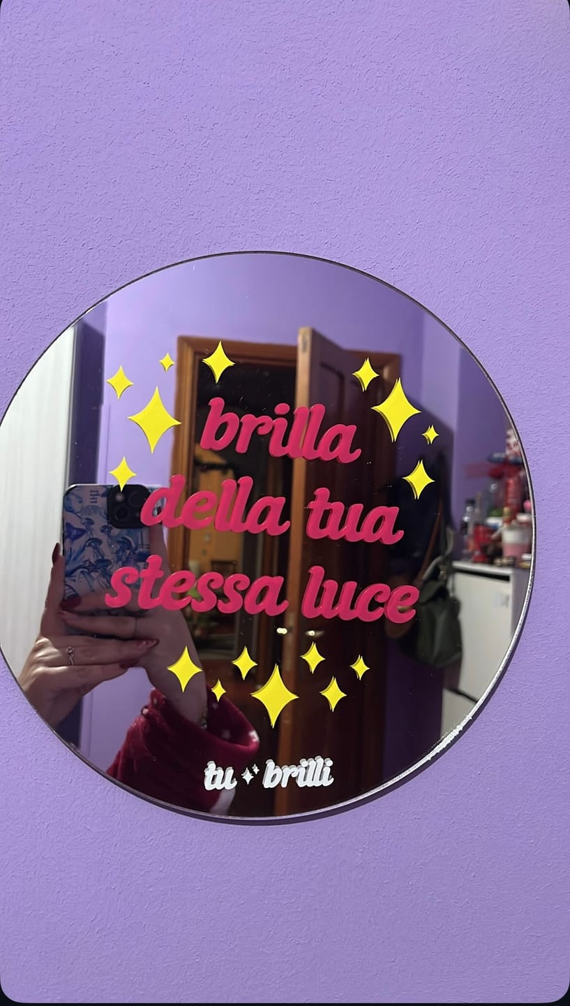 Customer photo review of BRILLA DELLA TUA STESSA LUCE | Sparkle Mirror