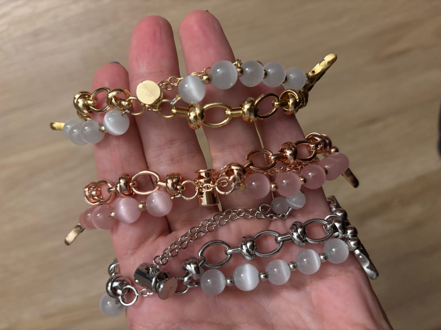 Customer photo review of Apple Watch Metallarmband "Perl"
