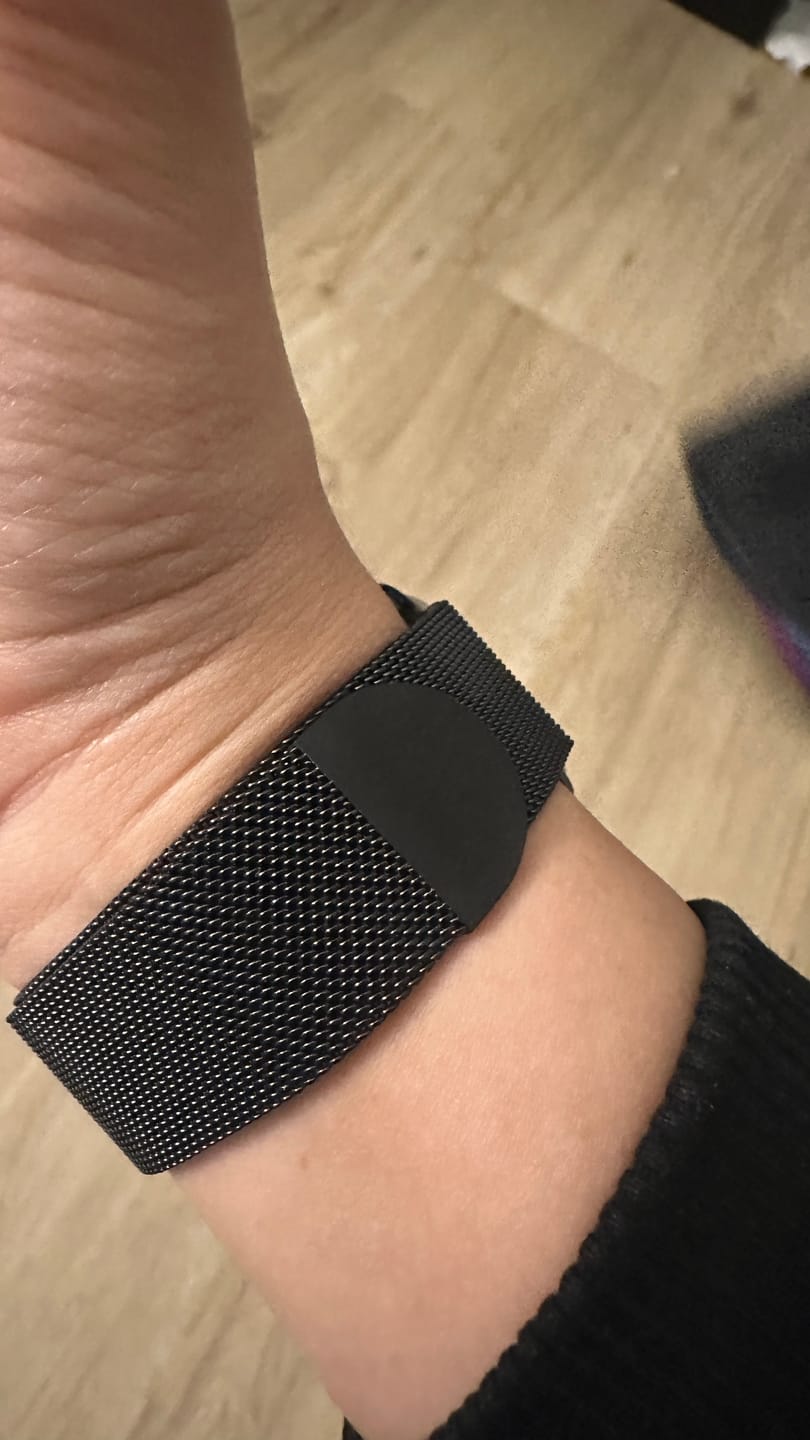 Customer photo review of NEU Apple Watch Metallarmband "Lassana"