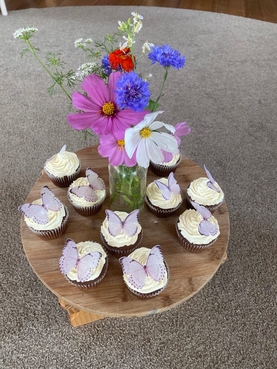 Customer photo review of Purple Edible Wafer Butterflies - Mix sizes - 24pcs