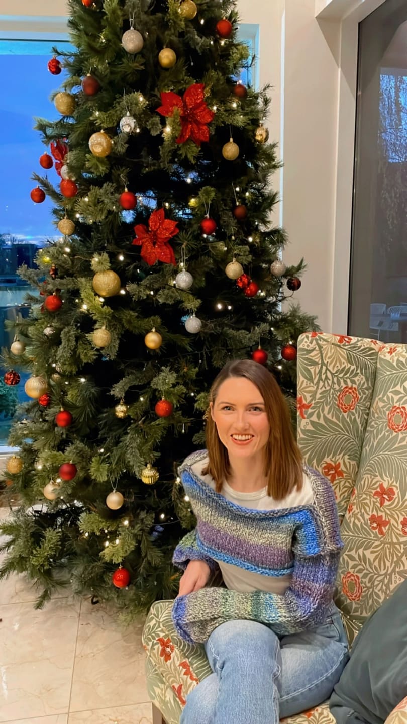 Customer photo review of Blue & Green chunky shrug