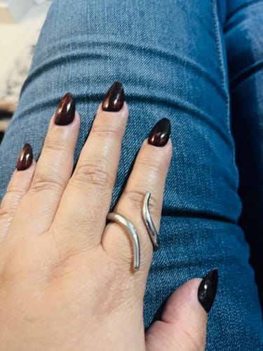 Customer photo review of Anillo Largo Cruzado