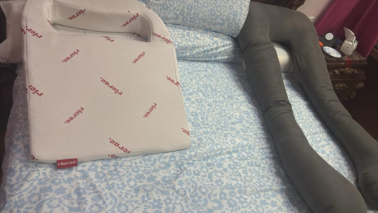 Customer photo review of Wedge Pillow with an Arm Hole - Radon
