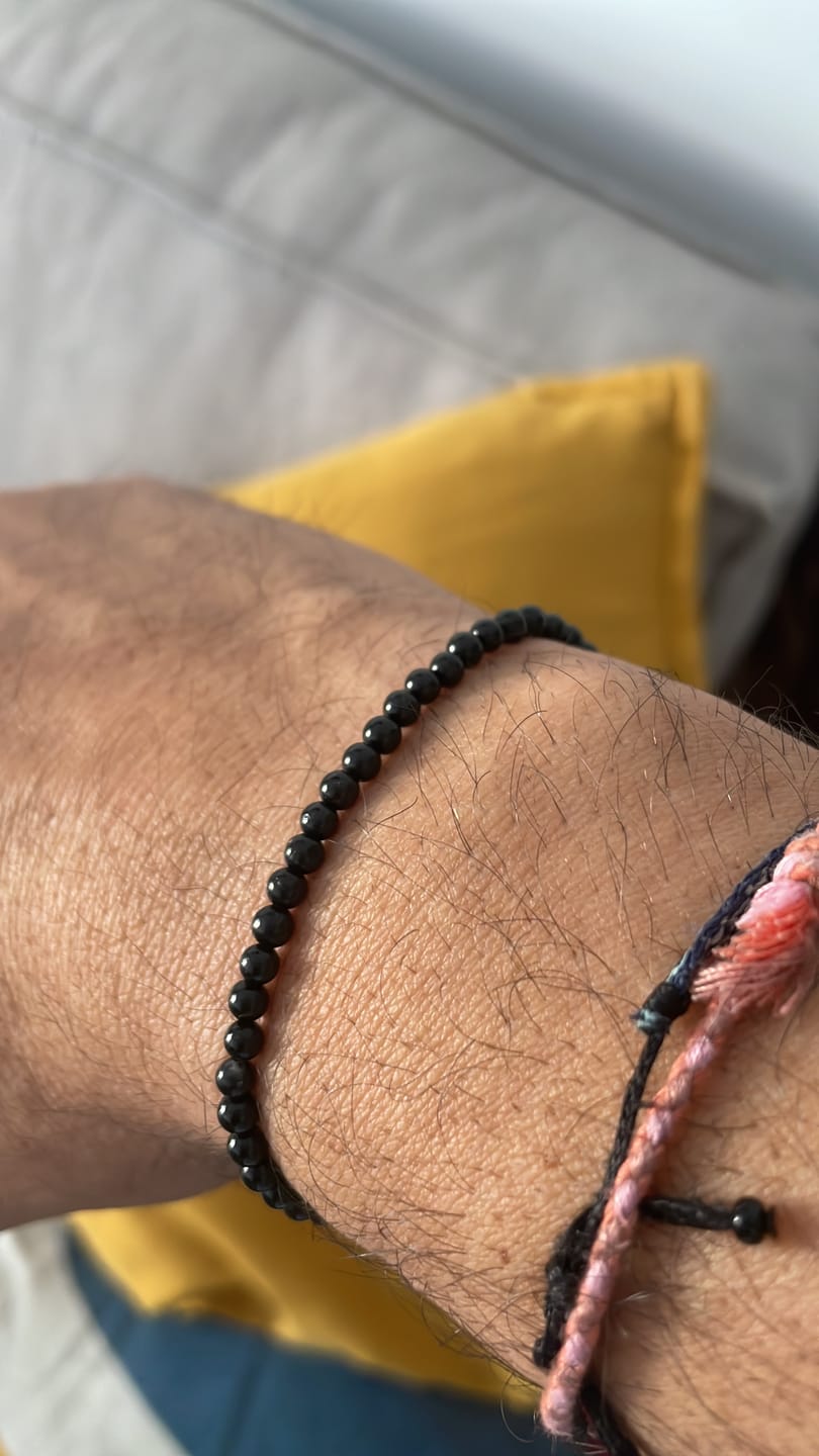 Customer photo review of Pulsera Turmalina negra | 4mm | Limpieza - Protección