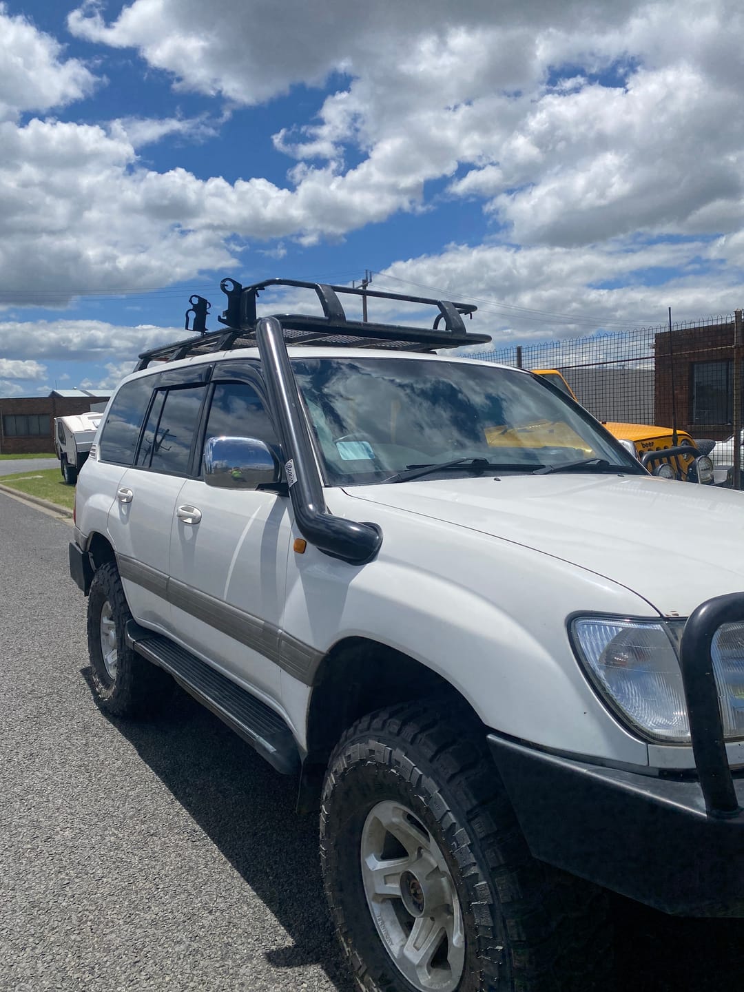 Customer photo review of 100/105 Series Landcruiser Snorkel