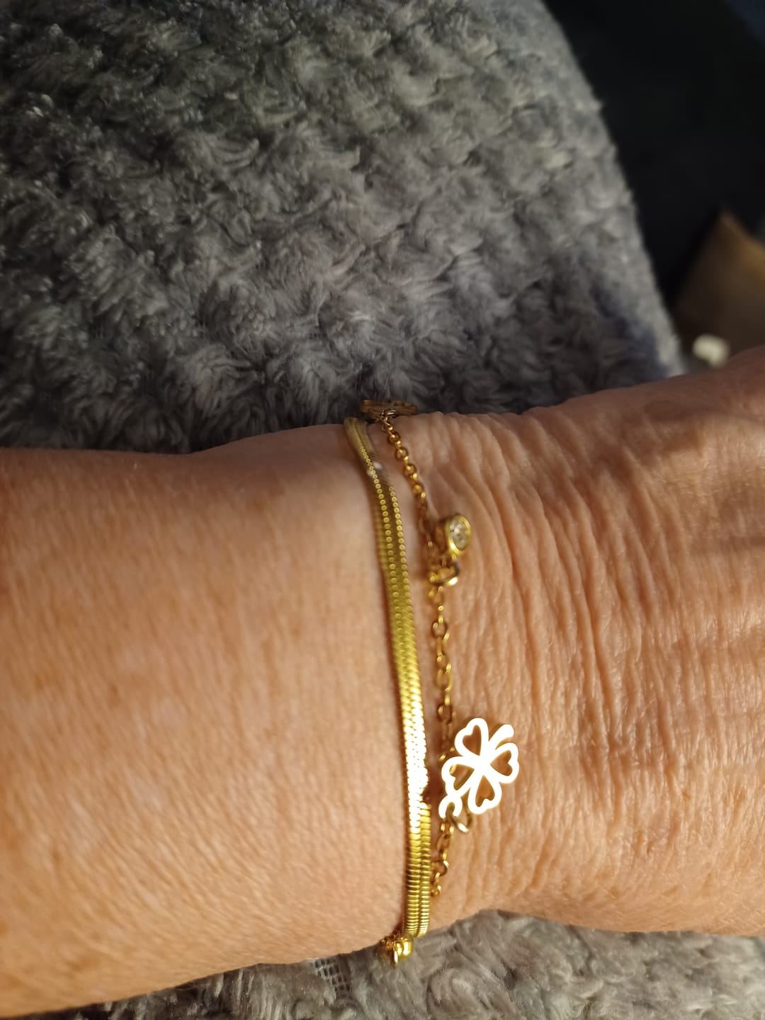 Customer photo review of Bracelet "Trèfle Enchanté" en Couleur Or ou Argent