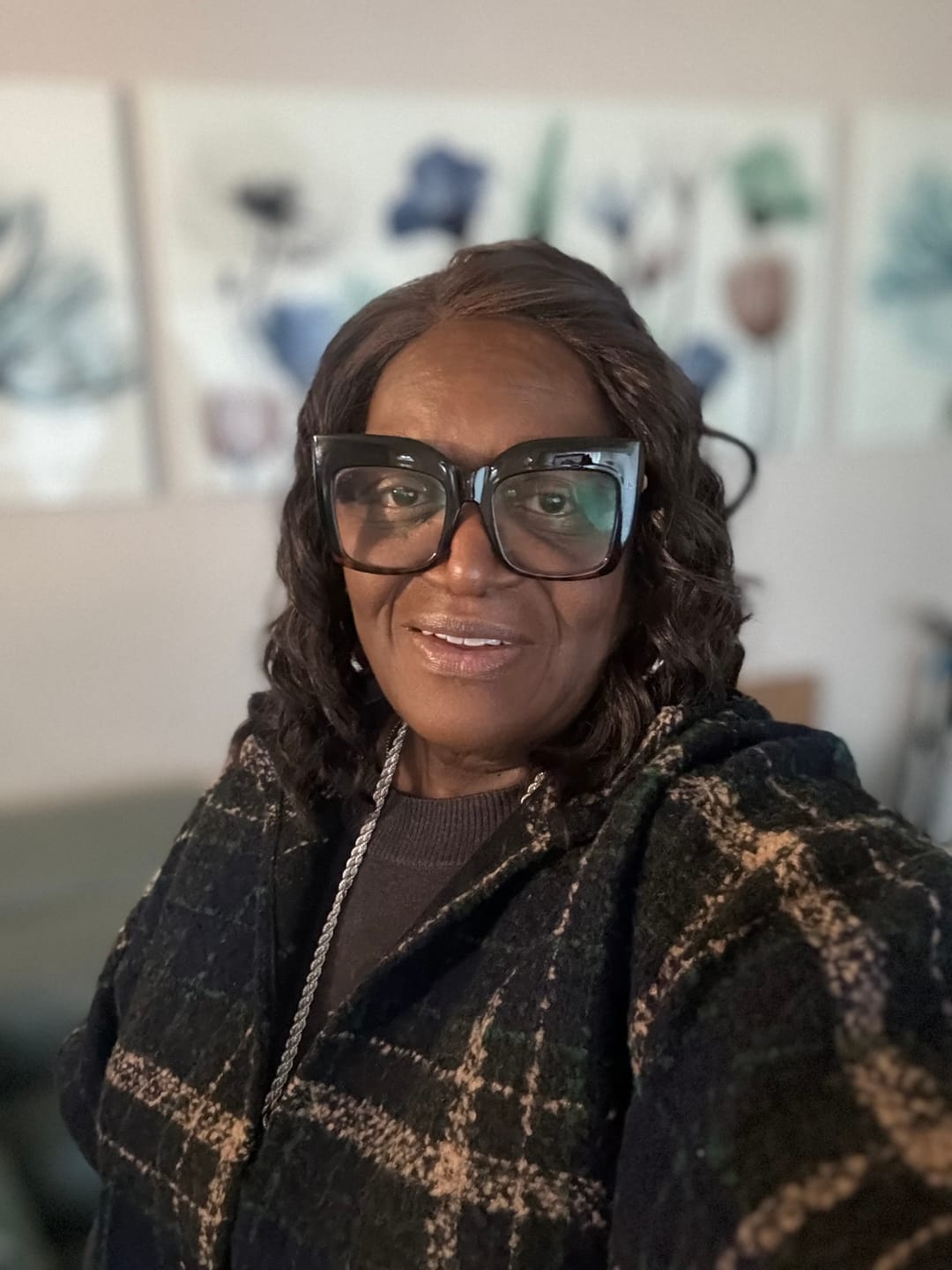 Customer photo review of It's a Wig Full Lace Wig LINDSEY
